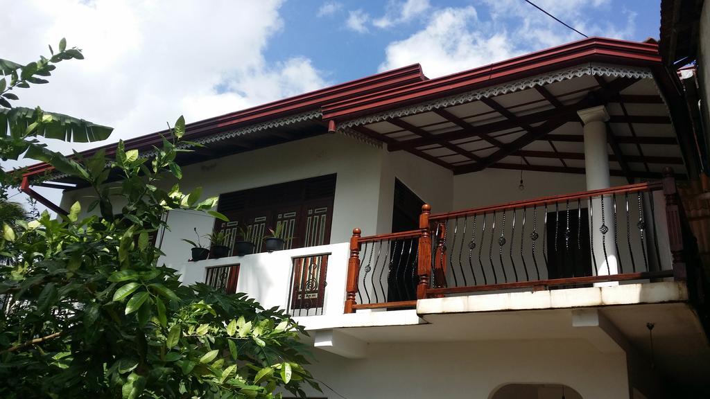 Ferienwohnung Dumi House Weligama Exterior foto