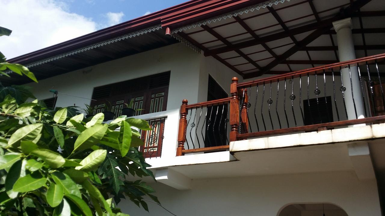 Ferienwohnung Dumi House Weligama Exterior foto